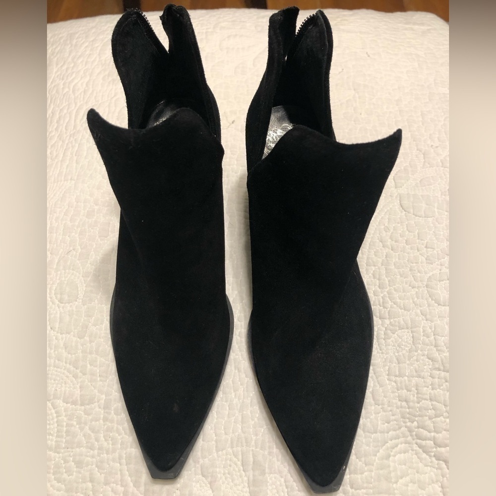 NEW Vince Camuto Black leather suede ankle booties, size 6 - Picture 4 of 10